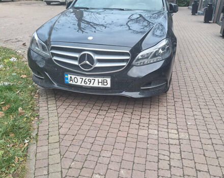 Черный Мерседес Е-Класс, объемом двигателя 2.14 л и пробегом 127 тыс. км за 22000 $, фото 4 на Automoto.ua