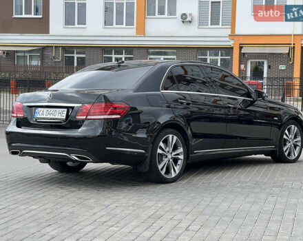Черный Мерседес Е-Класс, объемом двигателя 2.2 л и пробегом 152 тыс. км за 22900 $, фото 4 на Automoto.ua