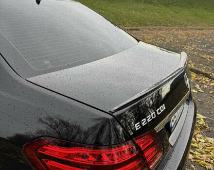 Черный Мерседес Е-Класс, объемом двигателя 2.14 л и пробегом 267 тыс. км за 18500 $, фото 10 на Automoto.ua