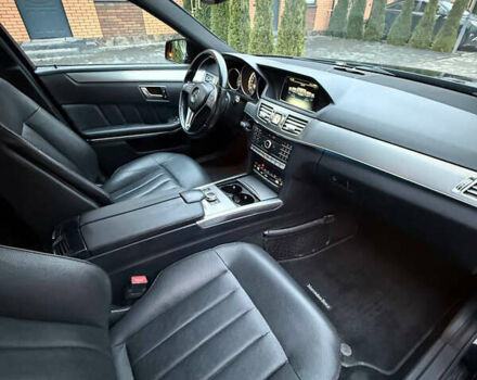 Чорний Мерседес Е-Клас, об'ємом двигуна 1.99 л та пробігом 211 тис. км за 18500 $, фото 14 на Automoto.ua