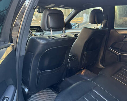 Черный Мерседес Е-Класс, объемом двигателя 2.14 л и пробегом 267 тыс. км за 17000 $, фото 9 на Automoto.ua