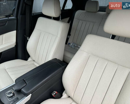 Черный Мерседес Е-Класс, объемом двигателя 2.14 л и пробегом 140 тыс. км за 11000 $, фото 7 на Automoto.ua