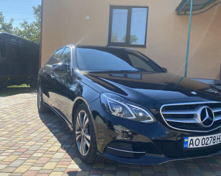 Мерседес Е-Класс 2015 в Воловце на Automoto.ua Черный Мерседес Е-Класс, объемом двигателя 2.2 л и пробегом 230 тыс. км за 22500 $, фото 5 на Automoto.ua