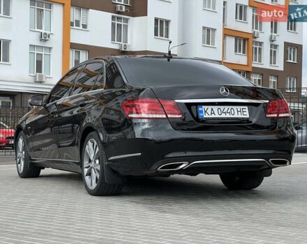 Черный Мерседес Е-Класс, объемом двигателя 2.2 л и пробегом 152 тыс. км за 22900 $, фото 5 на Automoto.ua