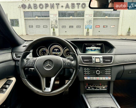Черный Мерседес Е-Класс, объемом двигателя 2.14 л и пробегом 140 тыс. км за 11000 $, фото 16 на Automoto.ua