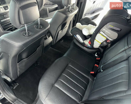 Чорний Мерседес Е-Клас, об'ємом двигуна 2.2 л та пробігом 225 тис. км за 18000 $, фото 5 на Automoto.ua