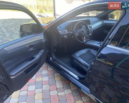 Мерседес Е-Класс 2015 в Воловце на Automoto.ua Черный Мерседес Е-Класс, объемом двигателя 2.2 л и пробегом 230 тыс. км за 22500 $, фото 18 на Automoto.ua