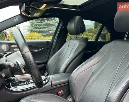 Черный Мерседес Е-Класс, объемом двигателя 1.99 л и пробегом 102 тыс. км за 23300 $, фото 8 на Automoto.ua