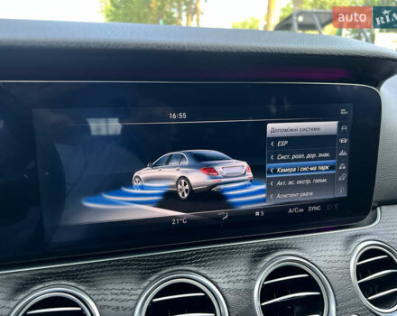 Черный Мерседес Е-Класс, объемом двигателя 2 л и пробегом 186 тыс. км за 28900 $, фото 21 на Automoto.ua