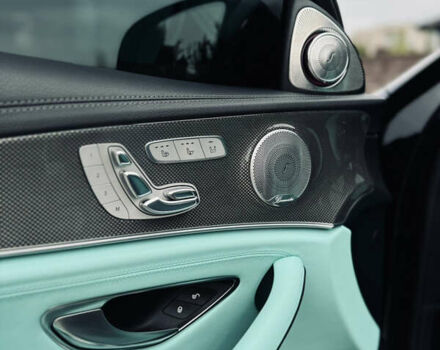 Черный Мерседес Е-Класс, объемом двигателя 3 л и пробегом 133 тыс. км за 40000 $, фото 22 на Automoto.ua