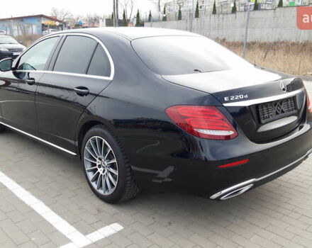 Чорний Мерседес Е-Клас, об'ємом двигуна 1.95 л та пробігом 316 тис. км за 21400 $, фото 5 на Automoto.ua