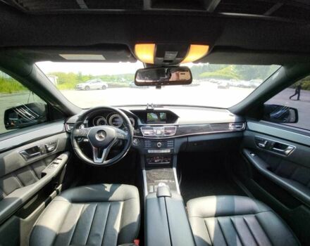 Черный Мерседес Е-Класс, объемом двигателя 2.2 л и пробегом 175 тыс. км за 6500 $, фото 7 на Automoto.ua