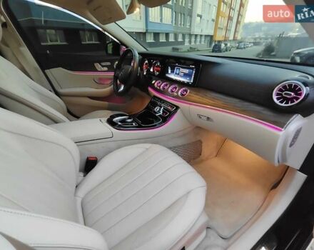 Черный Мерседес Е-Класс, объемом двигателя 1.95 л и пробегом 196 тыс. км за 27500 $, фото 41 на Automoto.ua