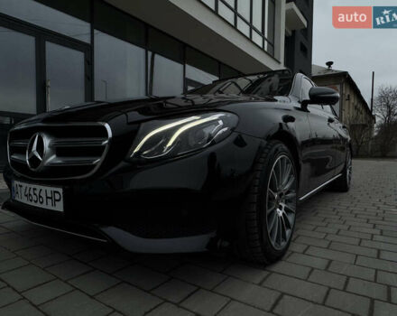 Черный Мерседес Е-Класс, объемом двигателя 1.95 л и пробегом 265 тыс. км за 29000 $, фото 9 на Automoto.ua