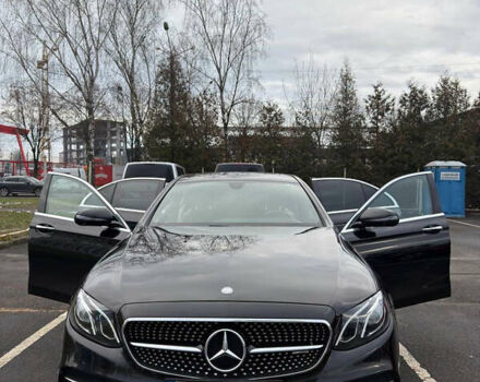 Чорний Мерседес Е-Клас, об'ємом двигуна 1.99 л та пробігом 100 тис. км за 23499 $, фото 12 на Automoto.ua