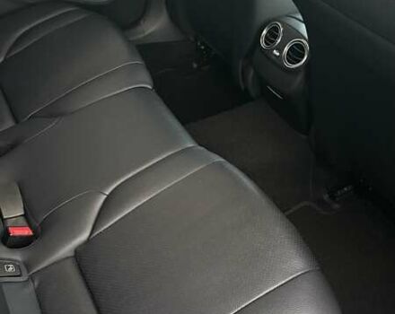 Чорний Мерседес Е-Клас, об'ємом двигуна 1.95 л та пробігом 346 тис. км за 22700 $, фото 5 на Automoto.ua