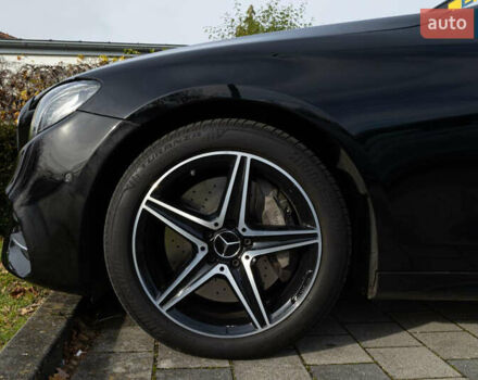 Чорний Мерседес Е-Клас, об'ємом двигуна 1.99 л та пробігом 100 тис. км за 23499 $, фото 18 на Automoto.ua