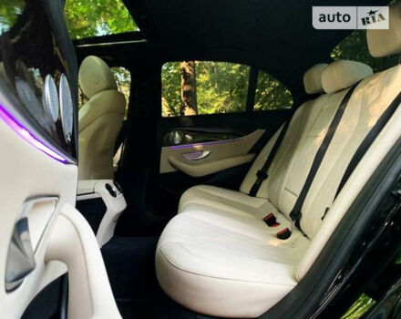 Черный Мерседес Е-Класс, объемом двигателя 2 л и пробегом 143 тыс. км за 29500 $, фото 4 на Automoto.ua