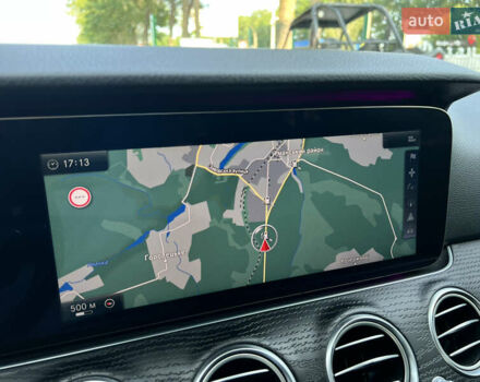 Черный Мерседес Е-Класс, объемом двигателя 2 л и пробегом 186 тыс. км за 28900 $, фото 28 на Automoto.ua