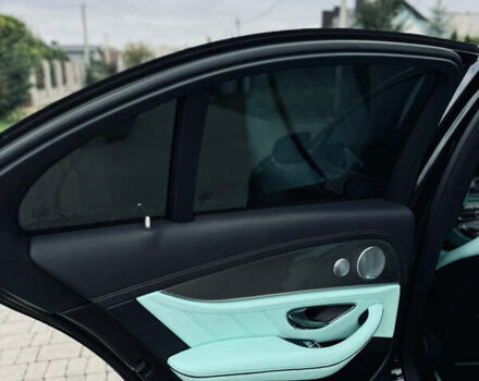 Черный Мерседес Е-Класс, объемом двигателя 3 л и пробегом 133 тыс. км за 40000 $, фото 24 на Automoto.ua