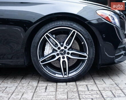 Черный Мерседес Е-Класс, объемом двигателя 2 л и пробегом 184 тыс. км за 26300 $, фото 6 на Automoto.ua