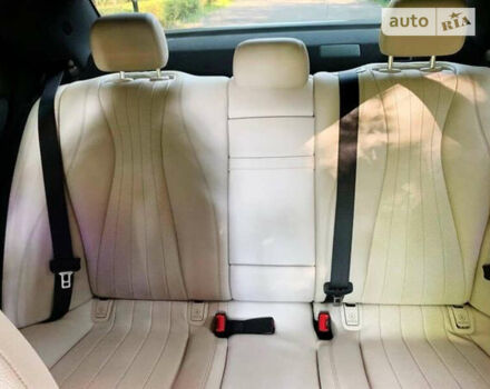 Черный Мерседес Е-Класс, объемом двигателя 2 л и пробегом 143 тыс. км за 29500 $, фото 12 на Automoto.ua