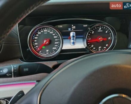 Черный Мерседес Е-Класс, объемом двигателя 1.95 л и пробегом 196 тыс. км за 27500 $, фото 35 на Automoto.ua