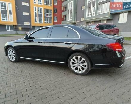 Черный Мерседес Е-Класс, объемом двигателя 1.95 л и пробегом 196 тыс. км за 27500 $, фото 6 на Automoto.ua