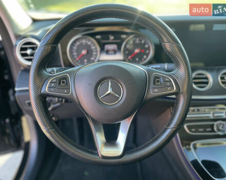 Черный Мерседес Е-Класс, объемом двигателя 1.99 л и пробегом 130 тыс. км за 26500 $, фото 16 на Automoto.ua