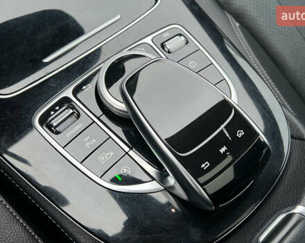 Черный Мерседес Е-Класс, объемом двигателя 1.99 л и пробегом 102 тыс. км за 23300 $, фото 19 на Automoto.ua