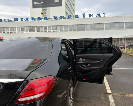 Чорний Мерседес Е-Клас, об'ємом двигуна 1.99 л та пробігом 100 тис. км за 23499 $, фото 7 на Automoto.ua