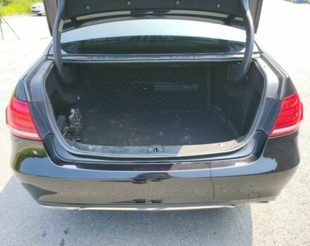 Черный Мерседес Е-Класс, объемом двигателя 2.2 л и пробегом 175 тыс. км за 6500 $, фото 3 на Automoto.ua