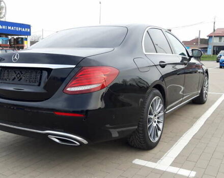 Черный Мерседес Е-Класс, объемом двигателя 1.95 л и пробегом 315 тыс. км за 23400 $, фото 8 на Automoto.ua