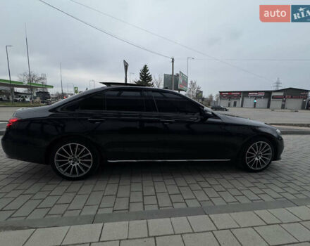 Черный Мерседес Е-Класс, объемом двигателя 1.95 л и пробегом 265 тыс. км за 29000 $, фото 4 на Automoto.ua