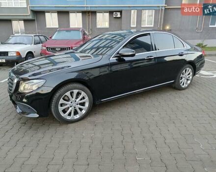 Черный Мерседес Е-Класс, объемом двигателя 1.95 л и пробегом 196 тыс. км за 27500 $, фото 4 на Automoto.ua