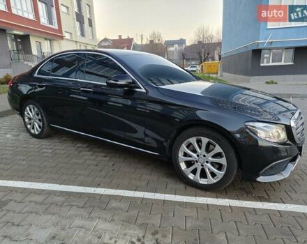 Черный Мерседес Е-Класс, объемом двигателя 1.95 л и пробегом 196 тыс. км за 27500 $, фото 10 на Automoto.ua