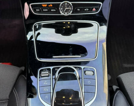 Чорний Мерседес Е-Клас, об'ємом двигуна 2 л та пробігом 310 тис. км за 23000 $, фото 9 на Automoto.ua