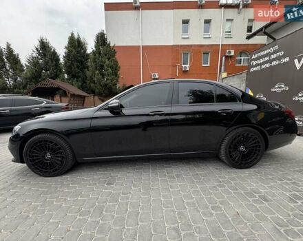 Чорний Мерседес Е-Клас, об'ємом двигуна 2 л та пробігом 144 тис. км за 27900 $, фото 11 на Automoto.ua