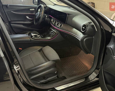 Черный Мерседес Е-Класс, объемом двигателя 1.95 л и пробегом 187 тыс. км за 27900 $, фото 14 на Automoto.ua