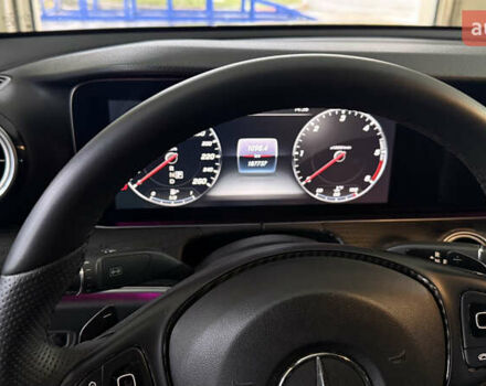 Черный Мерседес Е-Класс, объемом двигателя 1.95 л и пробегом 187 тыс. км за 27900 $, фото 9 на Automoto.ua