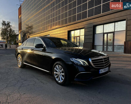 Мерседес Е-Класс 2016 в Луцке на Automoto.ua Черный Мерседес Е-Класс, объемом двигателя 1.95 л и пробегом 182 тыс. км за 26099 $, фото 2 на Automoto.ua