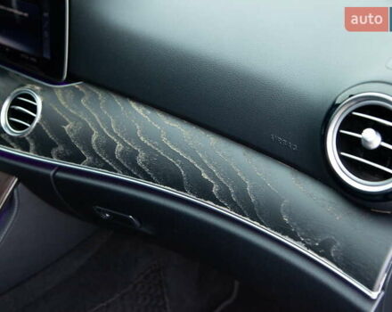 Черный Мерседес Е-Класс, объемом двигателя 2 л и пробегом 184 тыс. км за 26300 $, фото 30 на Automoto.ua