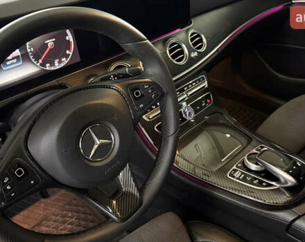 Черный Мерседес Е-Класс, объемом двигателя 1.95 л и пробегом 187 тыс. км за 27900 $, фото 10 на Automoto.ua