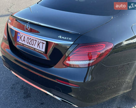 Черный Мерседес Е-Класс, объемом двигателя 1.99 л и пробегом 130 тыс. км за 26500 $, фото 7 на Automoto.ua