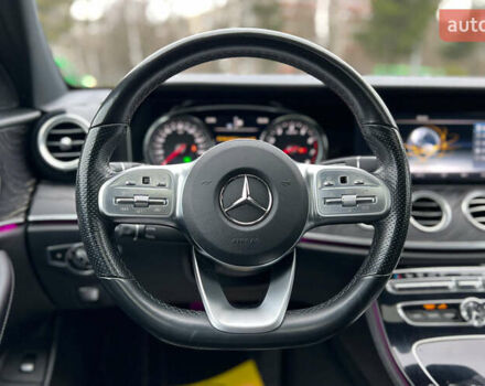 Черный Мерседес Е-Класс, объемом двигателя 1.99 л и пробегом 102 тыс. км за 23300 $, фото 10 на Automoto.ua