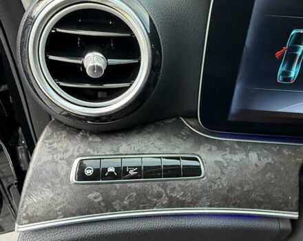 Чорний Мерседес Е-Клас, об'ємом двигуна 2 л та пробігом 310 тис. км за 23000 $, фото 12 на Automoto.ua