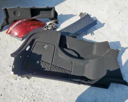 Черный Мерседес Е-Класс, объемом двигателя 2.1 л и пробегом 72 тыс. км за 4000 $, фото 11 на Automoto.ua