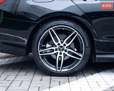 Черный Мерседес Е-Класс, объемом двигателя 2 л и пробегом 184 тыс. км за 26300 $, фото 5 на Automoto.ua