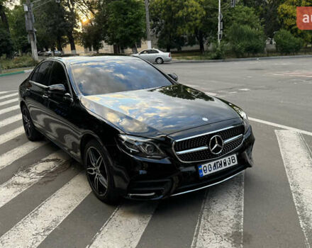 Черный Мерседес Е-Класс, объемом двигателя 1.95 л и пробегом 270 тыс. км за 26000 $, фото 2 на Automoto.ua