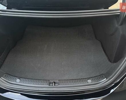 Чорний Мерседес Е-Клас, об'ємом двигуна 1.95 л та пробігом 346 тис. км за 22700 $, фото 3 на Automoto.ua